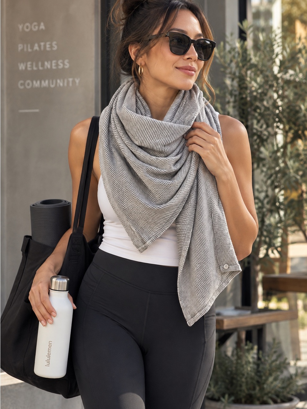 Lululemon Vinyasa Scarf Gray Stripe Snap Wrap Shawl Athleisure Travel Yoga